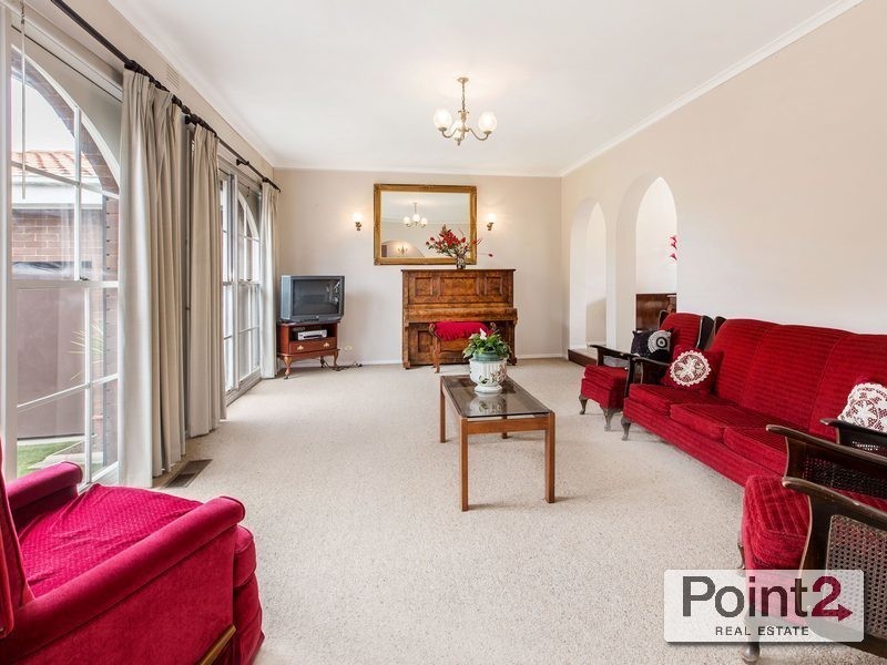 99 Canadian Bay Road, Mount Eliza VIC 3930