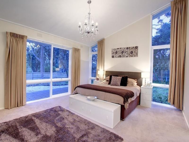 21 Allen Drive, Mount Eliza VIC 3930
