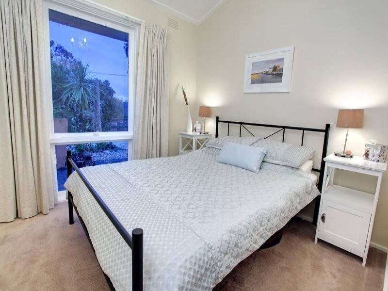 21 Allen Drive, Mount Eliza VIC 3930