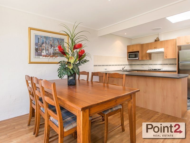 2/125 Mt Eliza Way, Mount Eliza VIC 3930
