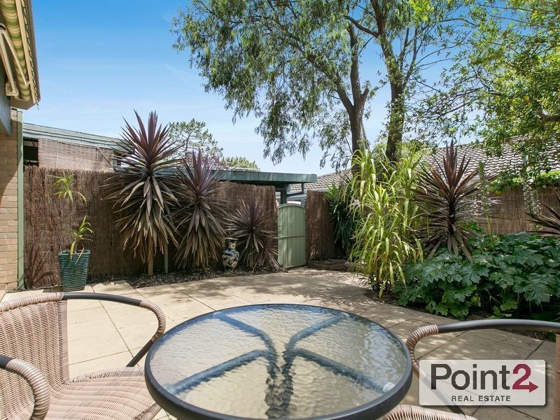 2/125 Mt Eliza Way, Mount Eliza VIC 3930