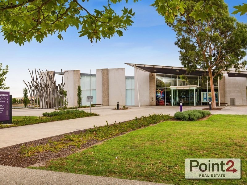 9/16 Honeysuckle Close, Pakenham VIC 3810