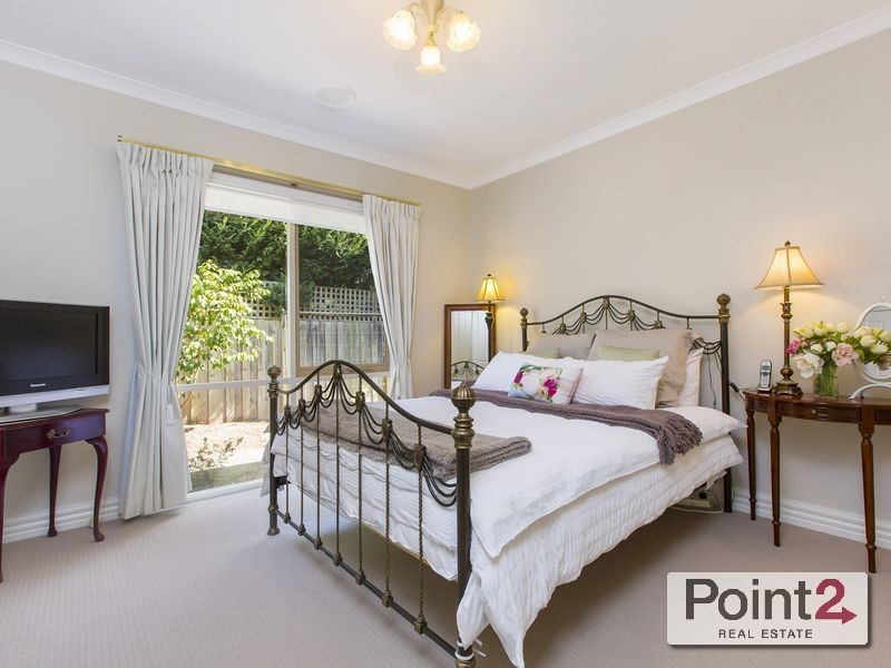 2/17 Yewers Avenue, Mount Eliza VIC 3930