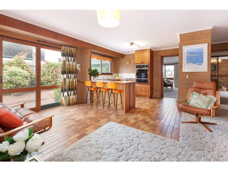21 Roborough Avenue, Mount Eliza VIC 3930