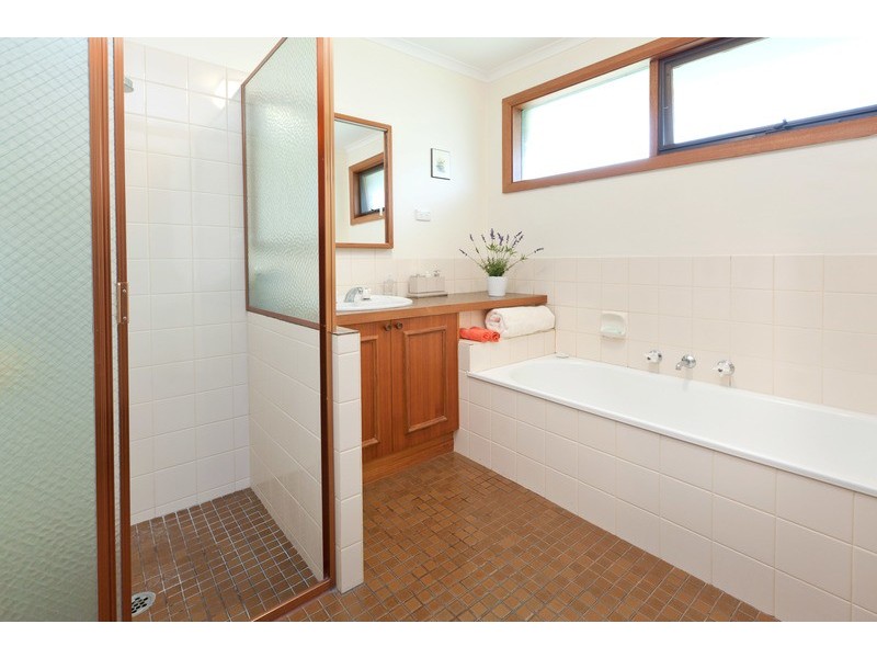 21 Roborough Avenue, Mount Eliza VIC 3930
