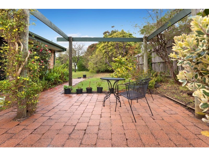 21 Roborough Avenue, Mount Eliza VIC 3930