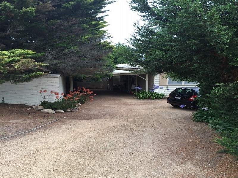 10 Volitans Avenue, Mount Eliza VIC 3930