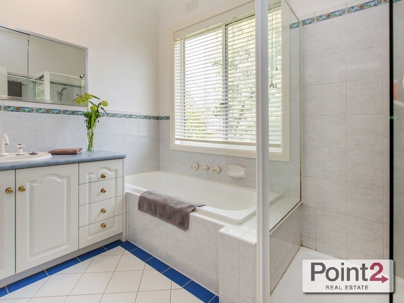 27 Bangalay Avenue, Frankston South VIC 3199