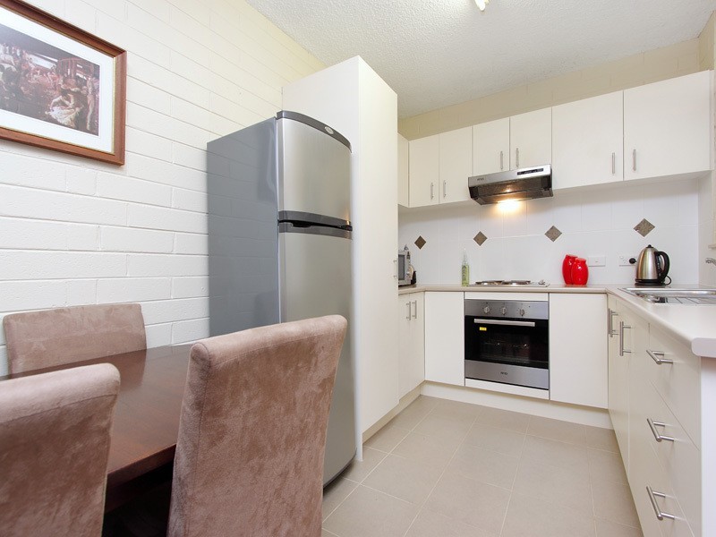 2/162 Canadian Bay Road, Mount Eliza VIC 3930