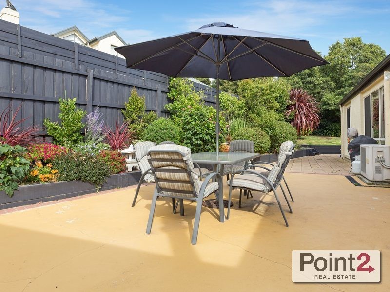 2/5 Woodlyn Mews, Mount Eliza VIC 3930