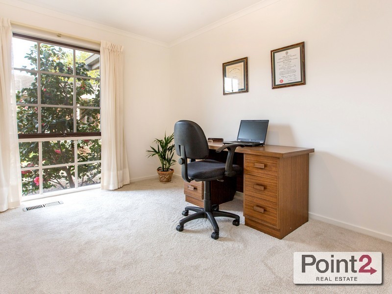 1/100 Wimborne Avenue, Mount Eliza VIC 3930