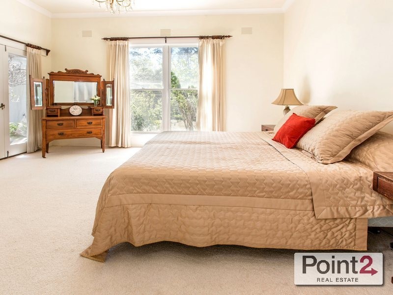 64 Old Mornington Road, Mount Eliza VIC 3930