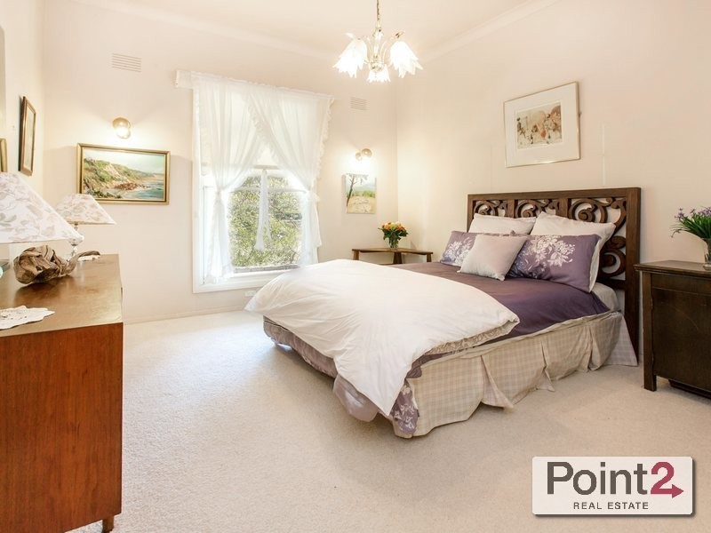 64 Old Mornington Road, Mount Eliza VIC 3930