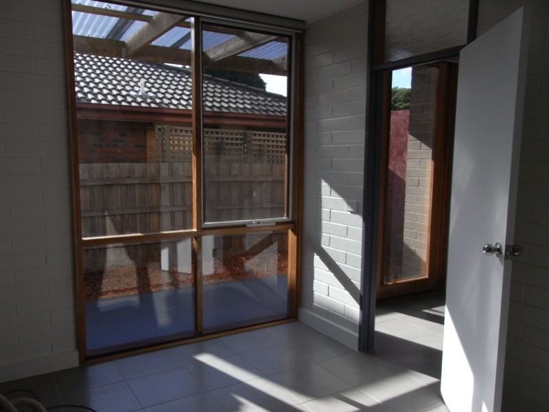 2/151 Mt Eliza Way, Mount Eliza VIC 3930