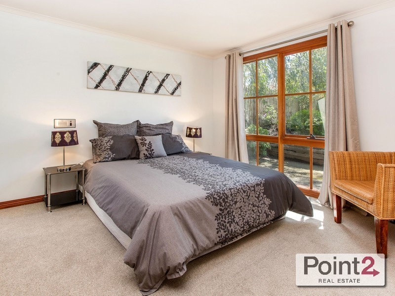 16 St Kilda Street, Mount Eliza VIC 3930