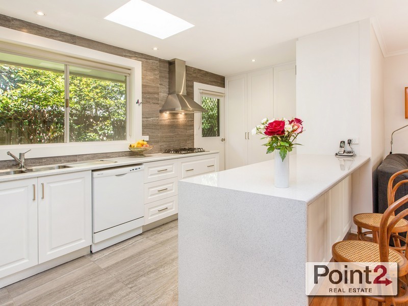 18 Redbourne Avenue, Mount Eliza VIC 3930