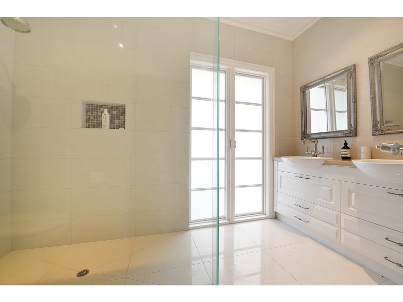 44A Old Mornington Road, Mount Eliza VIC 3930