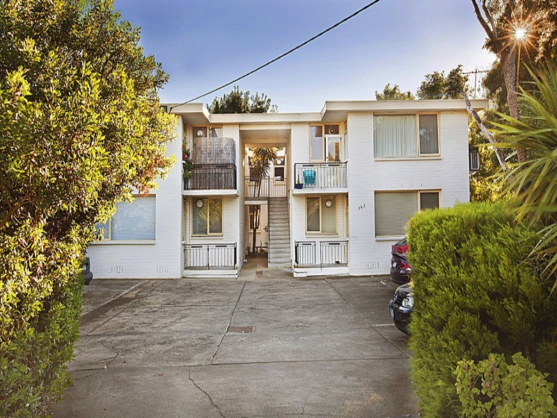 2/162 Canadian Bay Road, Mount Eliza VIC 3930