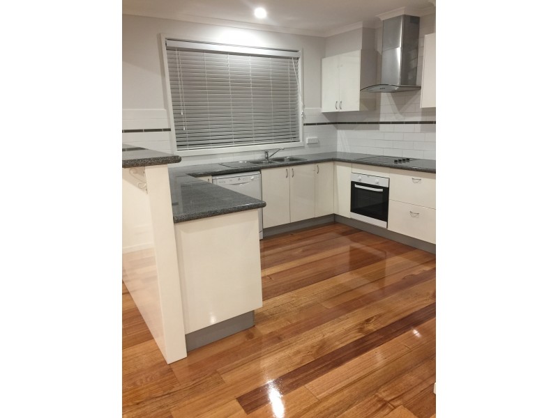 11 Casale Court, Frankston VIC 3199