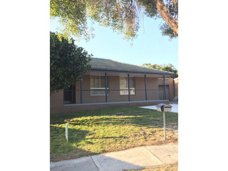 11 Casale Court, Frankston VIC 3199