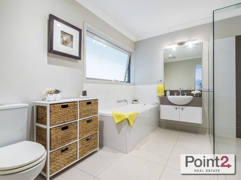 13 Sunset Crescent, Mount Eliza VIC 3930