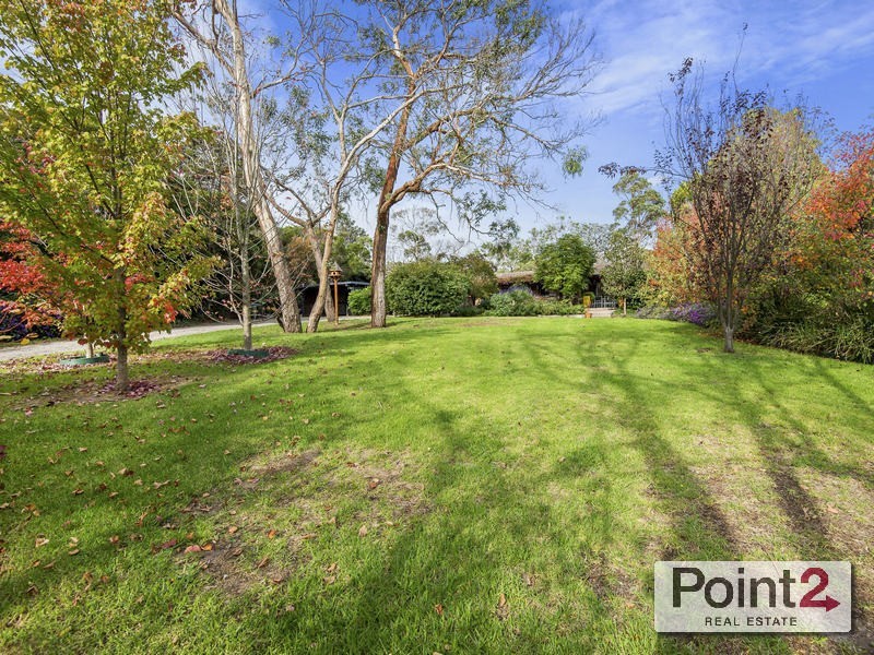 13 Sunset Crescent, Mount Eliza VIC 3930