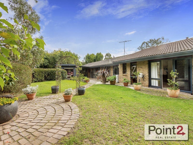 13 Sunset Crescent, Mount Eliza VIC 3930
