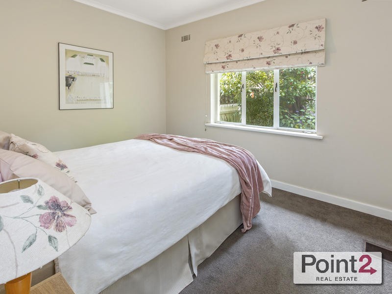 8 Eliza Drive, Mount Eliza VIC 3930