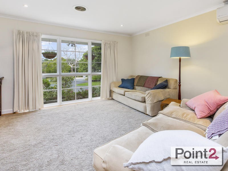 52 Koetong Parade, Mount Eliza VIC 3930
