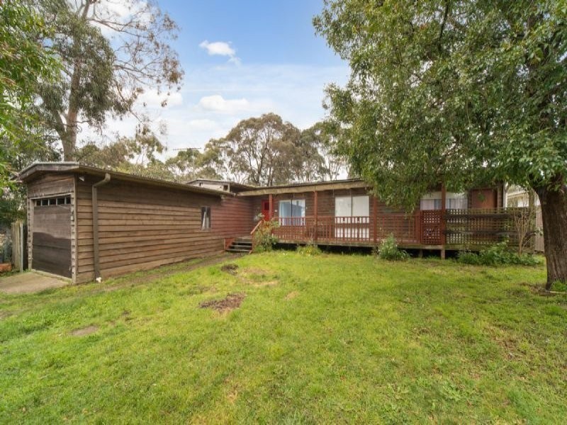 99 Wimbledon Avenue, Mount Eliza VIC 3930