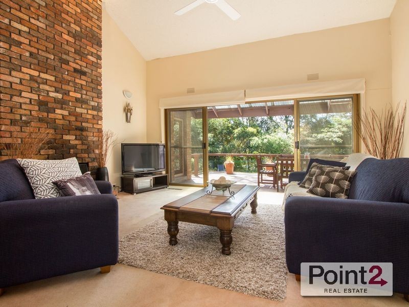 99 Mather Road, Mount Eliza VIC 3930