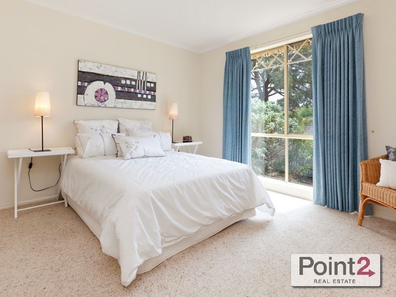 2 Leicester Avenue, Mount Eliza VIC 3930