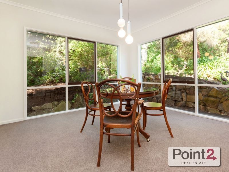 11 Mann Road, Mount Eliza VIC 3930
