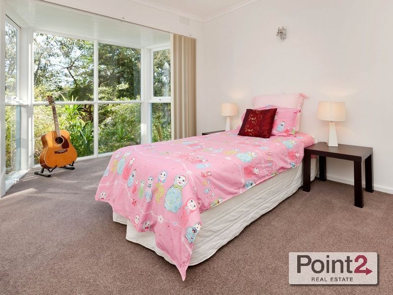 11 Mann Road, Mount Eliza VIC 3930