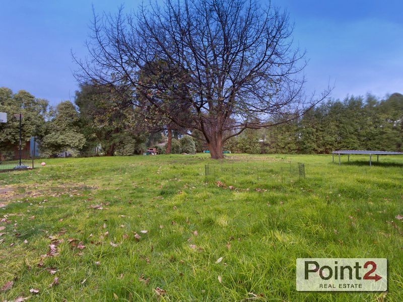 19 Meadow Lane, Mount Eliza VIC 3930