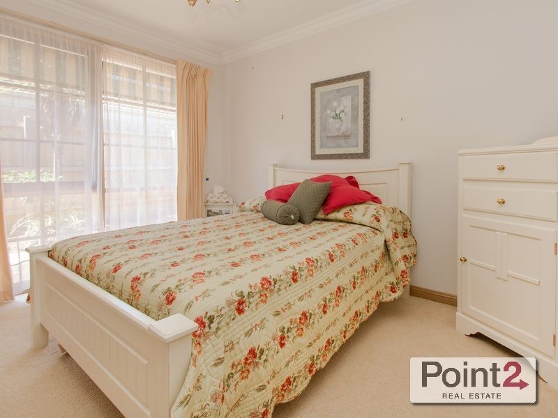 1/4 Roy Court, Mount Eliza VIC 3930