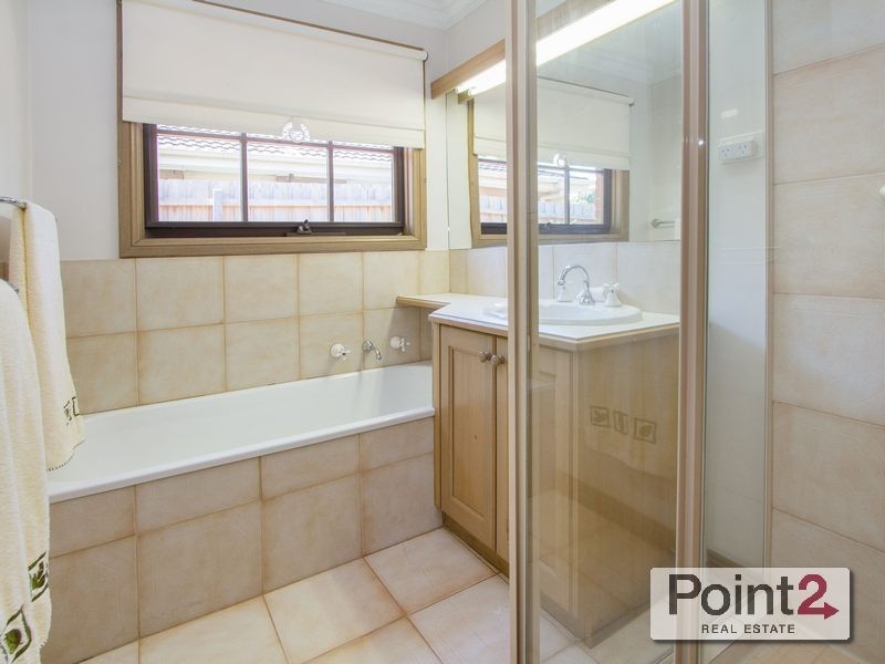 1/4 Roy Court, Mount Eliza VIC 3930