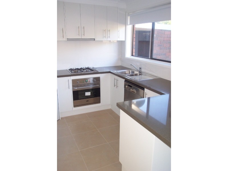 2/16 Barkly Street, Mornington VIC 3931