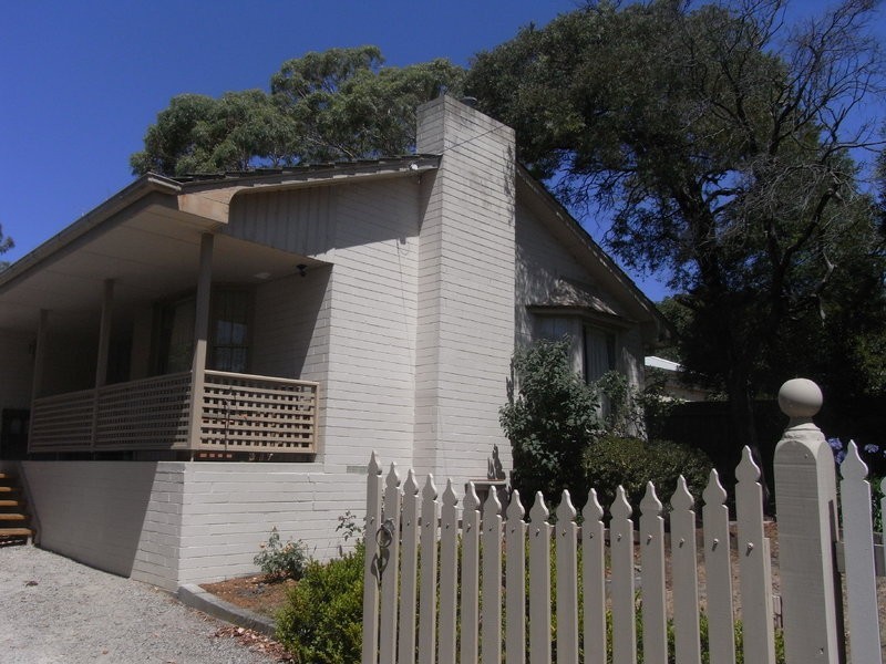 101 Wooralla Drive, Mount Eliza VIC 3930