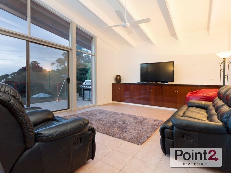 19 Meadow Lane, Mount Eliza VIC 3930