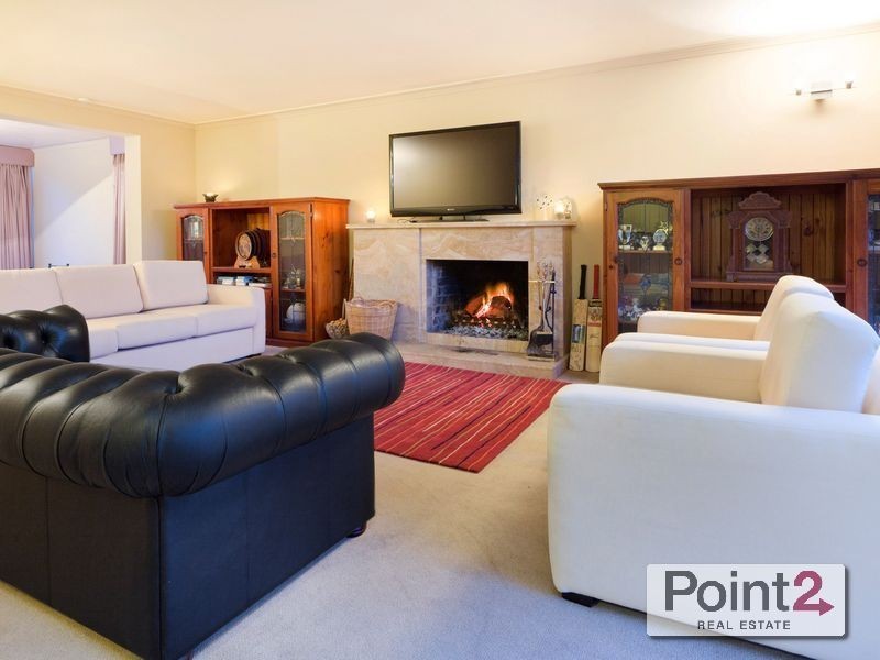 19 Meadow Lane, Mount Eliza VIC 3930