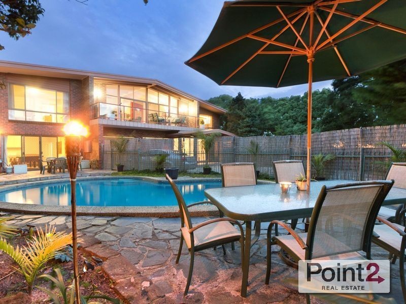 19 Meadow Lane, Mount Eliza VIC 3930