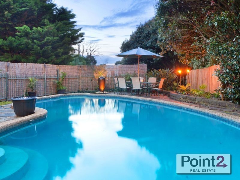 19 Meadow Lane, Mount Eliza VIC 3930