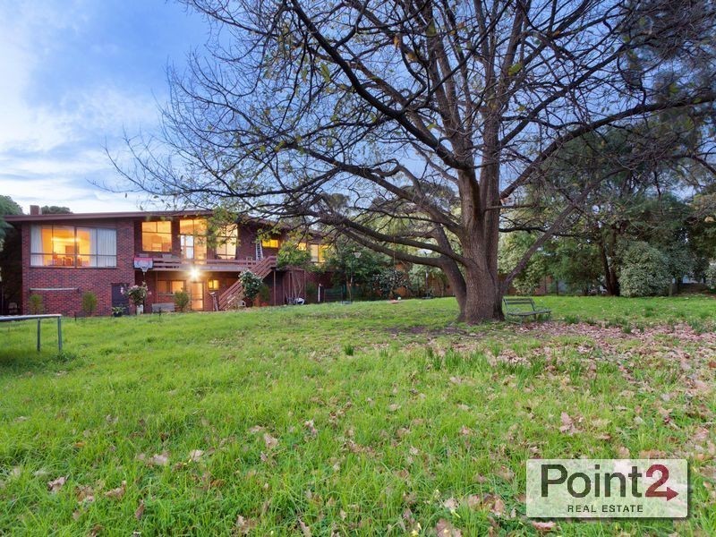 19 Meadow Lane, Mount Eliza VIC 3930