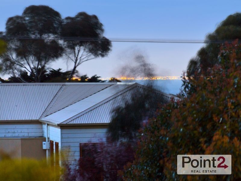 19 Meadow Lane, Mount Eliza VIC 3930