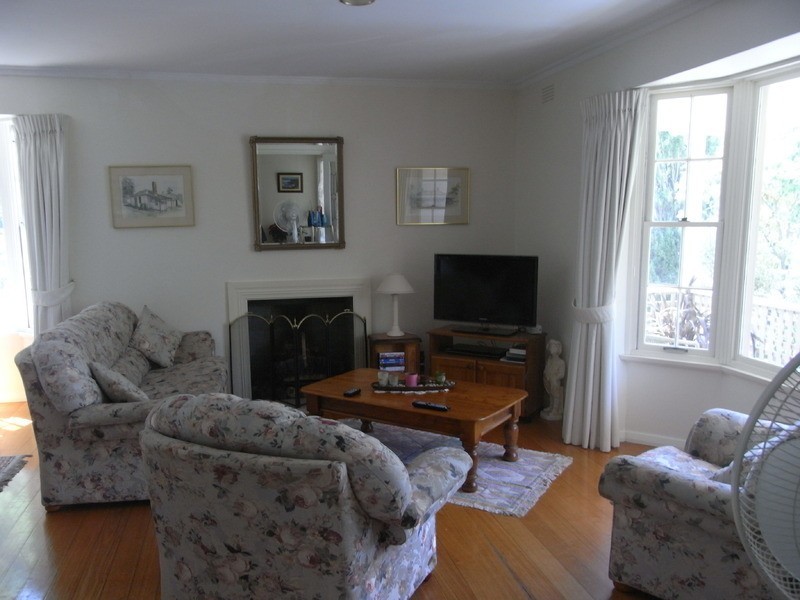 101 Wooralla Drive, Mount Eliza VIC 3930