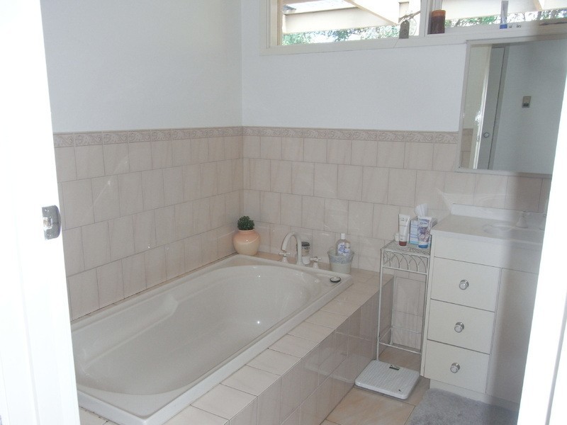 101 Wooralla Drive, Mount Eliza VIC 3930