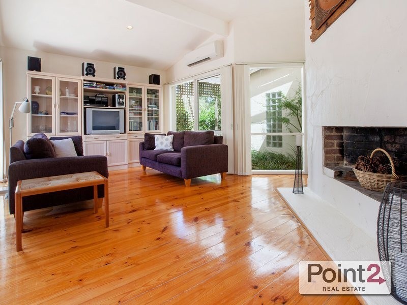 60 Mountain View Road, Mount Eliza VIC 3930