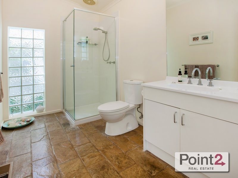 60 Mountain View Road, Mount Eliza VIC 3930