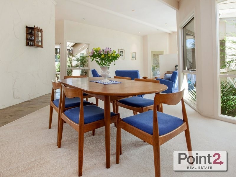 60 Mountain View Road, Mount Eliza VIC 3930